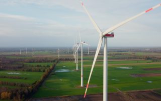 Foto mit Windrädern des Windparks Wilstedt Süd.